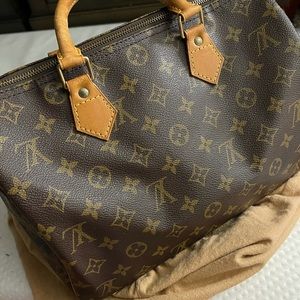 Authentic Louis Vuitton Speedy 30